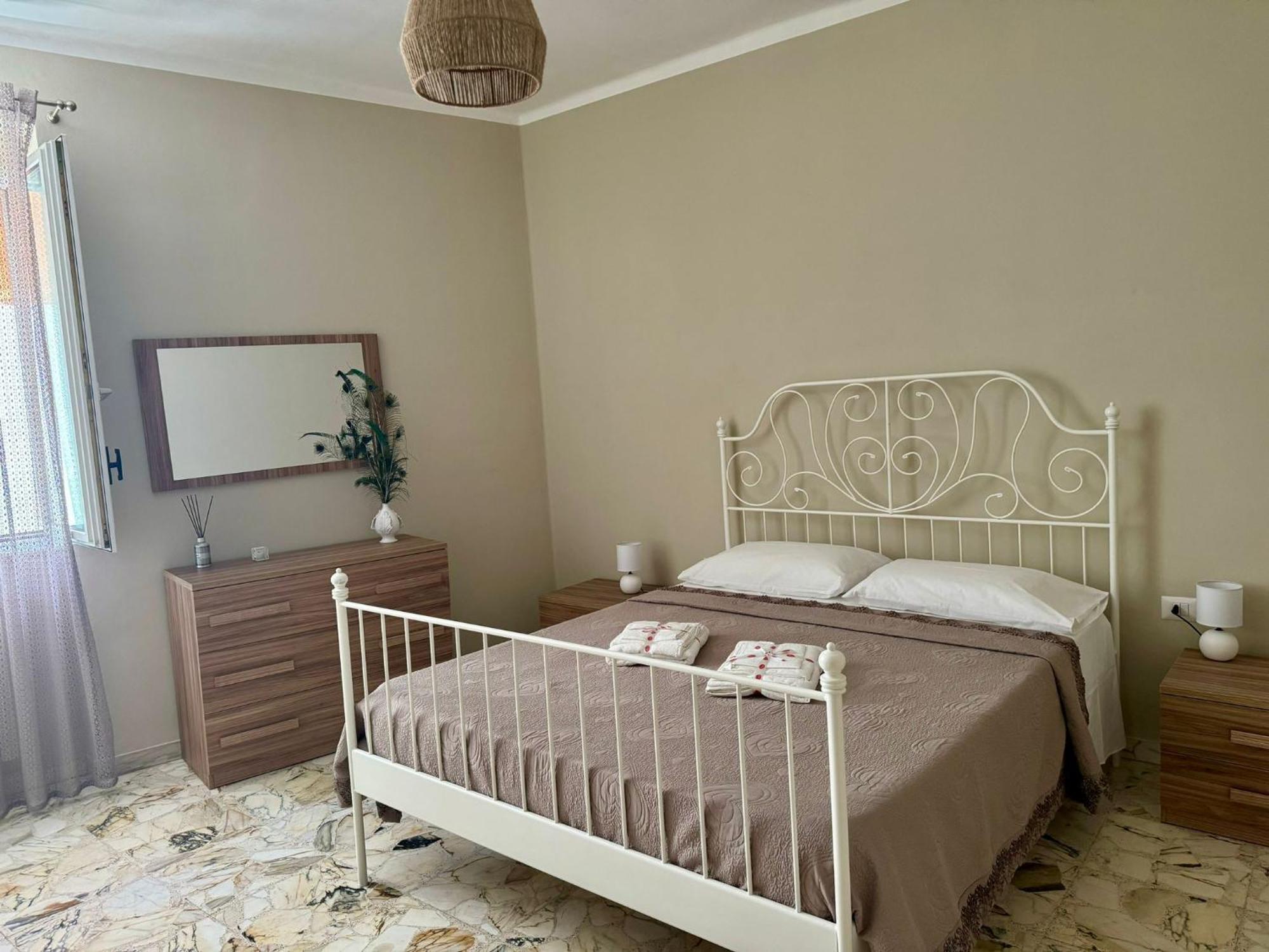 Ely House Apartment Monte Sant'Angelo Exterior photo
